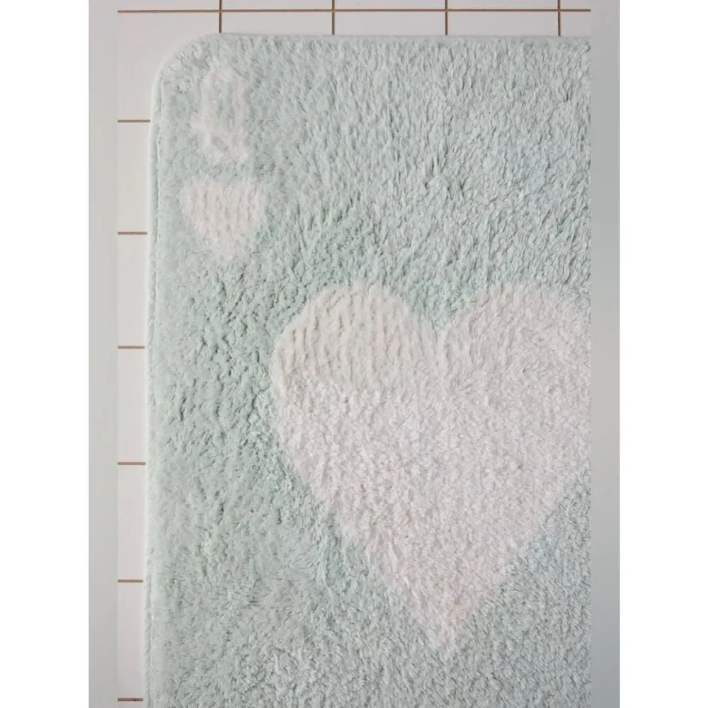 New Urban Outfitters Queen Of Hearts Bath Mat